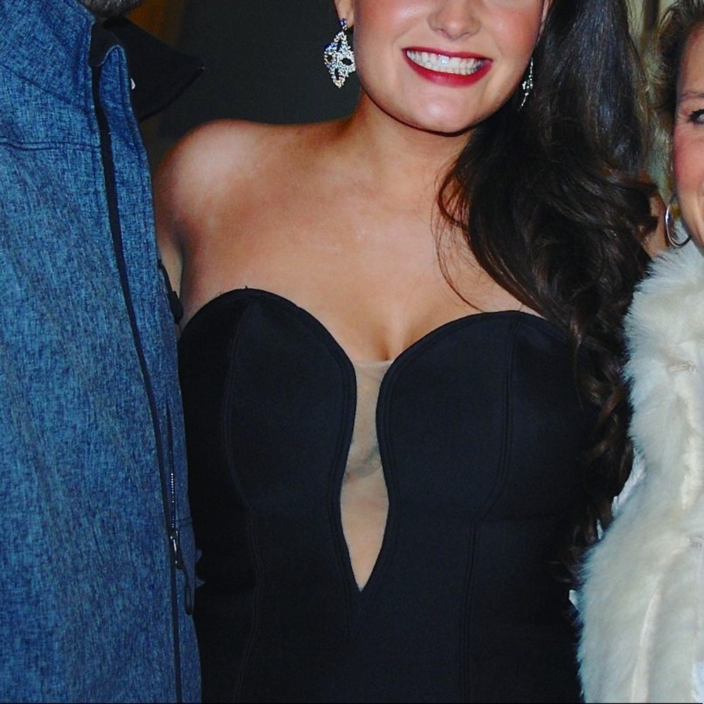Black La Femme Prom Dress (open to offers!) - Picture 4 of 6